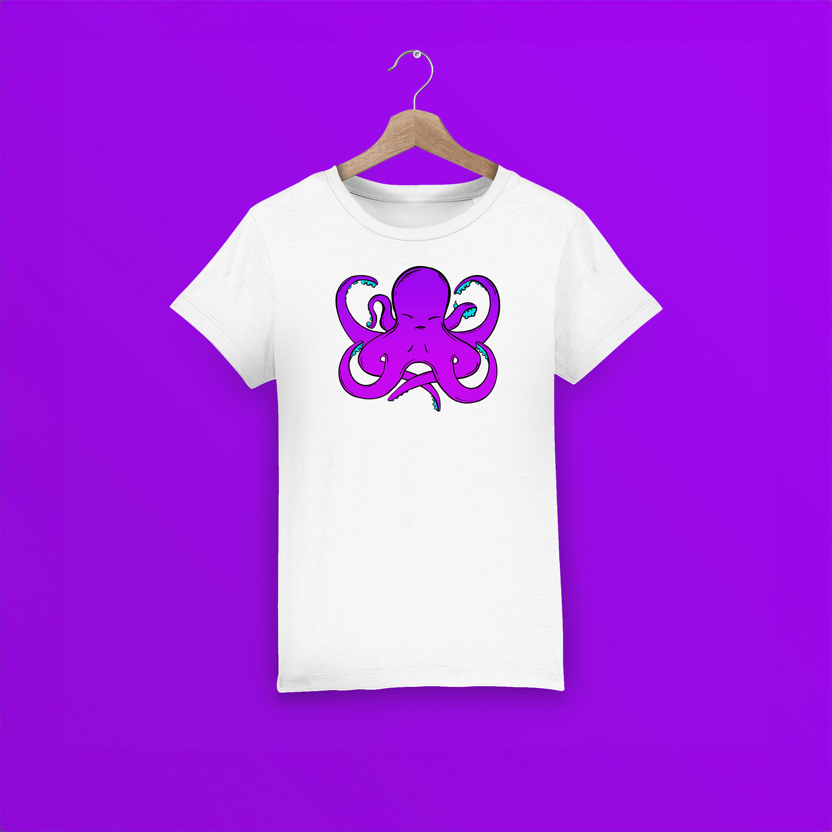 Mockup t-shirt with octopus design in purple